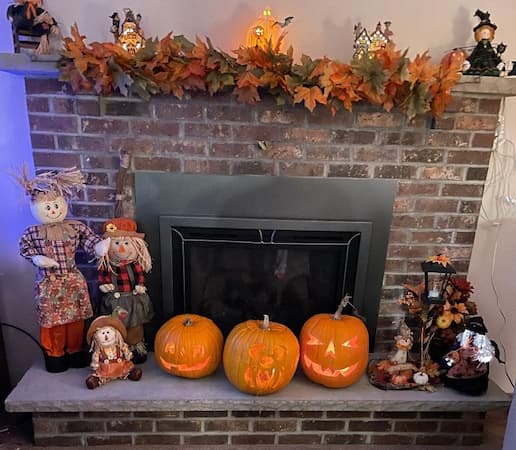 Autum Display Jack O'Lanterns